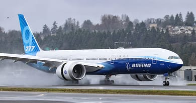 Image of Boeing 777X first landing